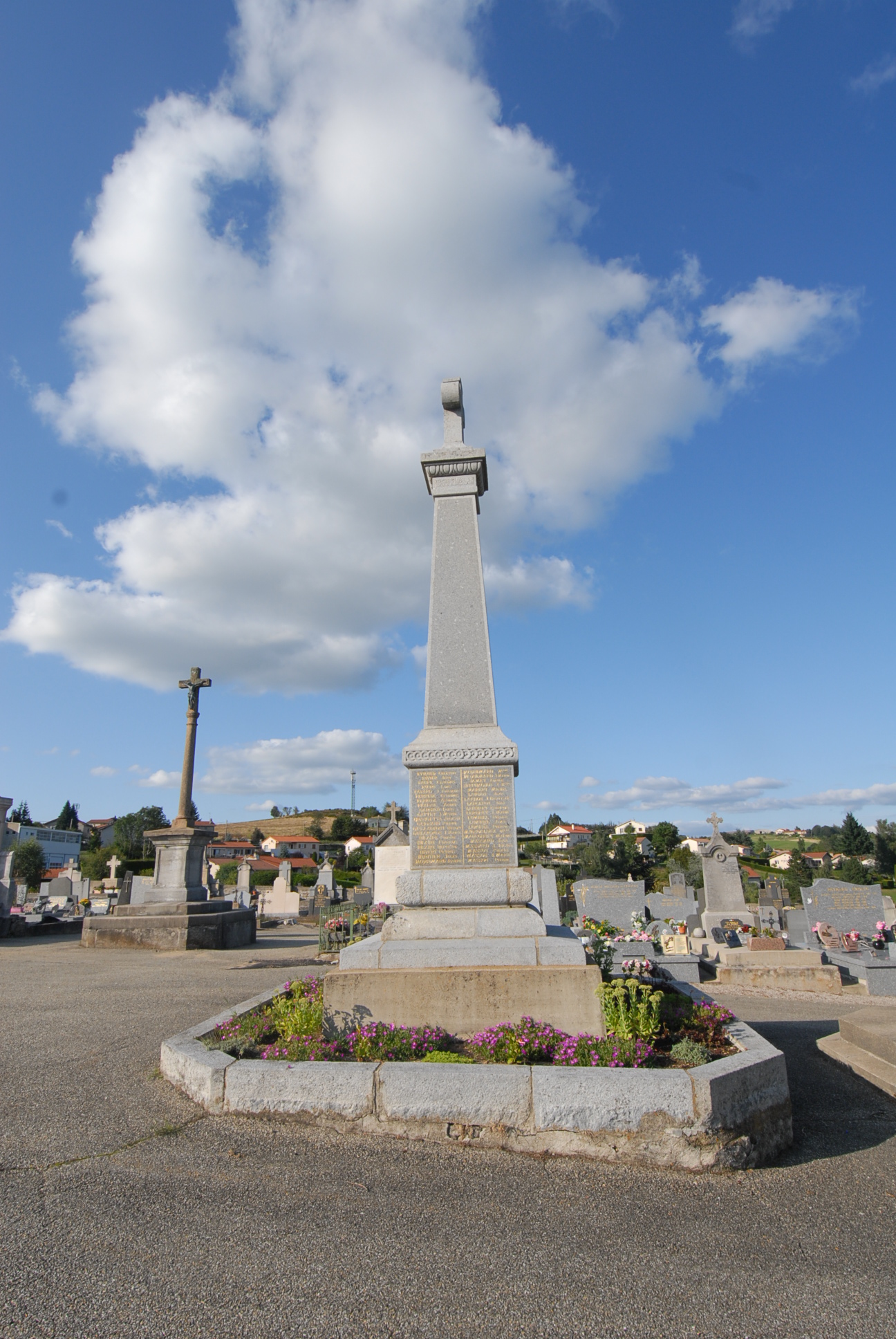 Monument-aux-Morts-006